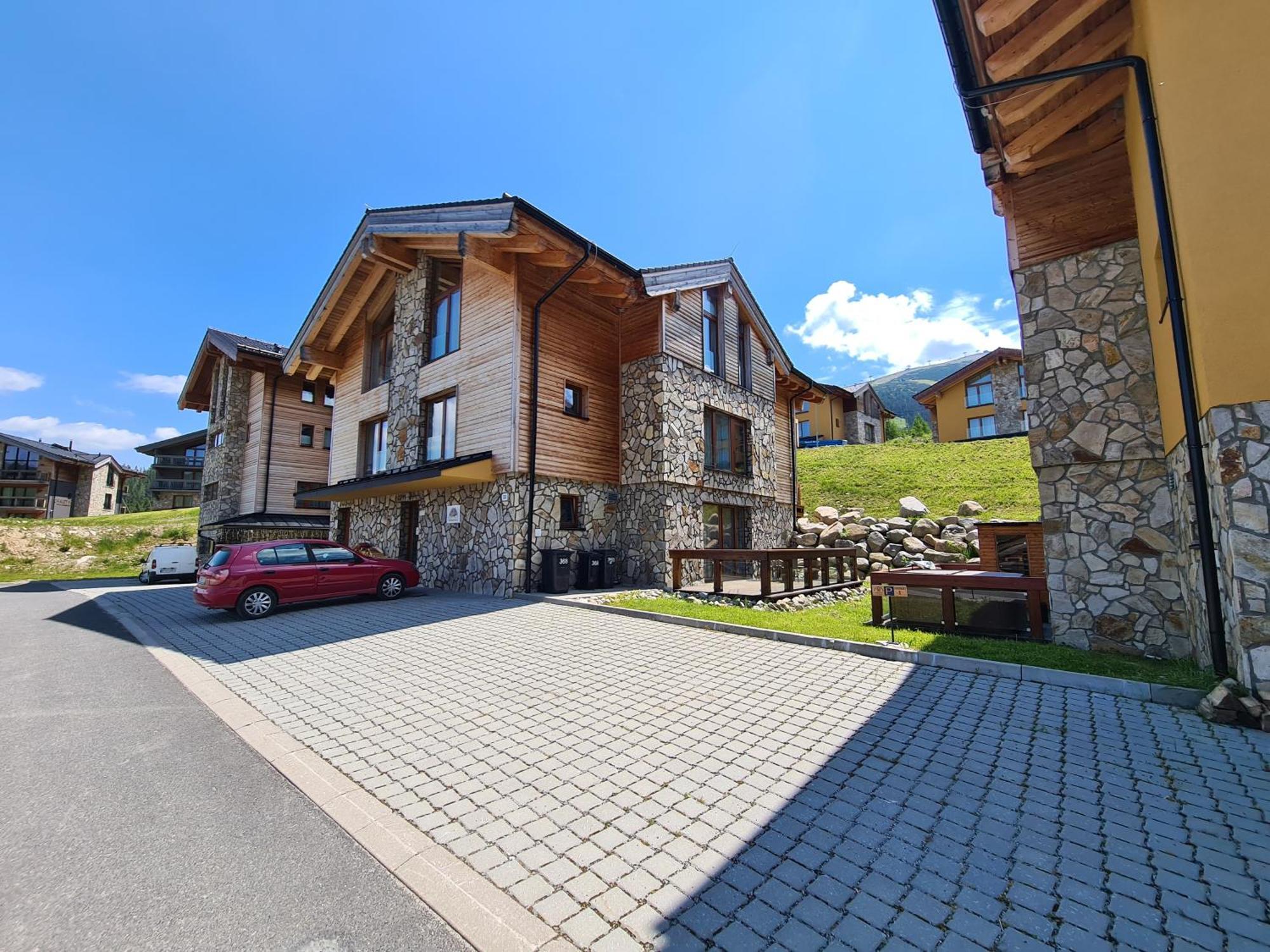 Askala Jasna Apartment